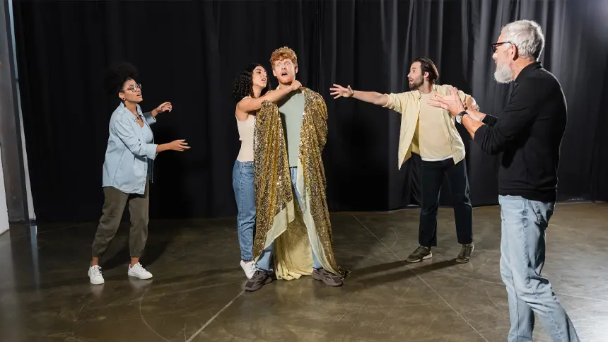 Theatre Plays in Abu Dhabi and Dubai