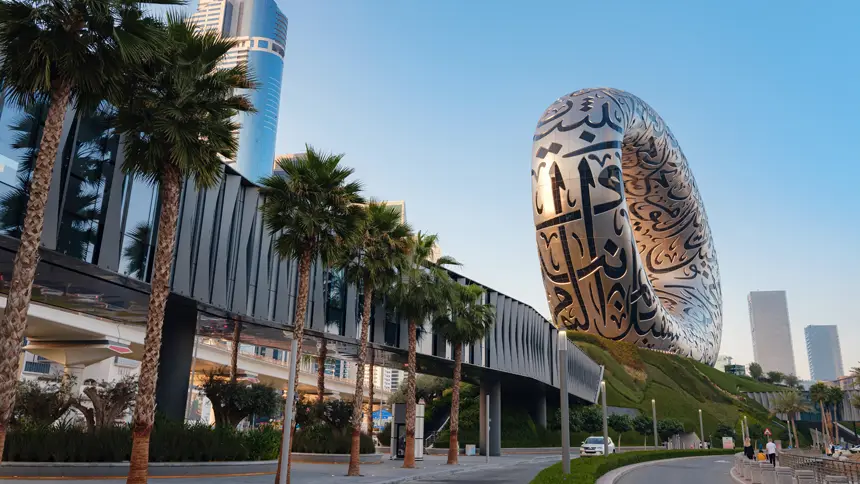Tours Through Modern Dubai Districts