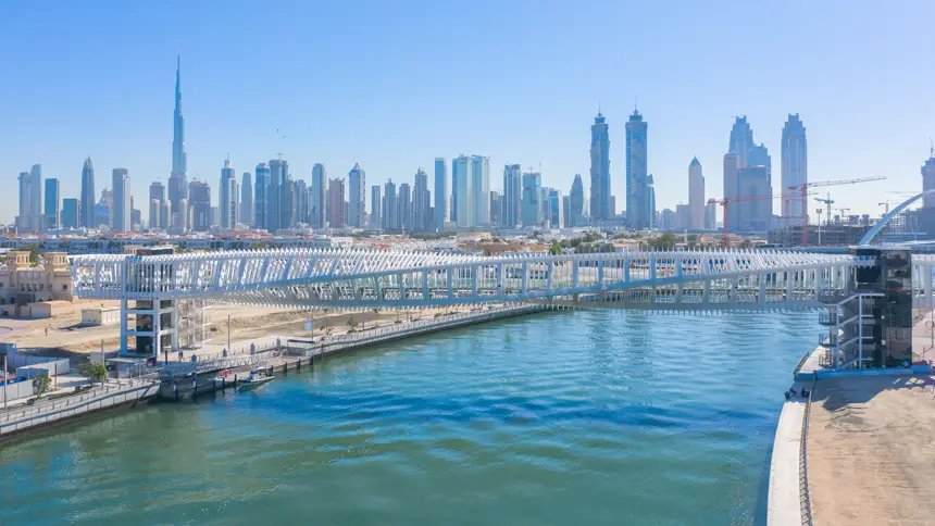 Sky-Bridge Walks in the UAE